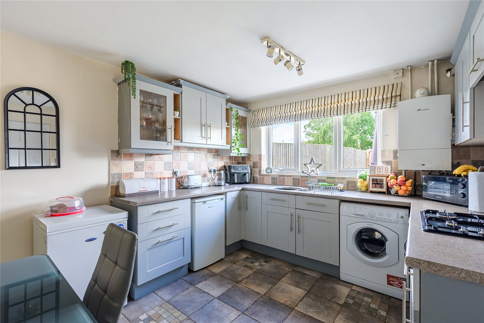 Cosgrove Walk, Oxley, Wolverhampton, WV8 - DB Roberts