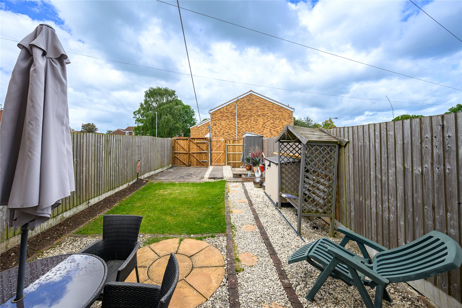 Cosgrove Walk, Oxley, Wolverhampton, WV8 - DB Roberts