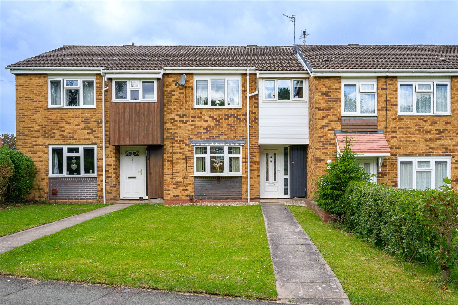 Cosgrove Walk, Oxley, Wolverhampton, WV8 - DB Roberts