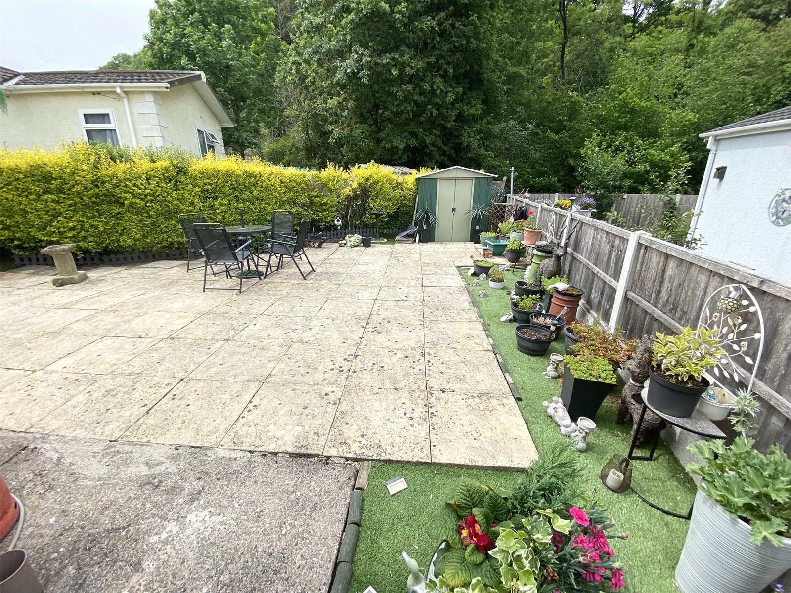 Pool View Caravan Park, Buildwas, Telford, TF8 - DB Roberts
