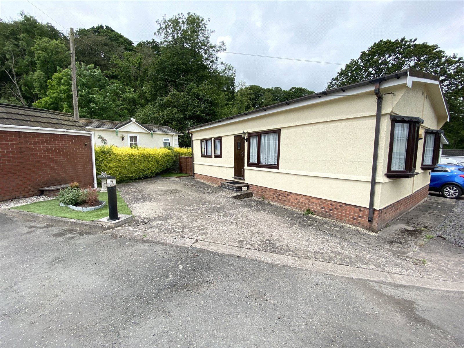 Pool View Caravan Park, Buildwas, Telford, TF8 - DB Roberts