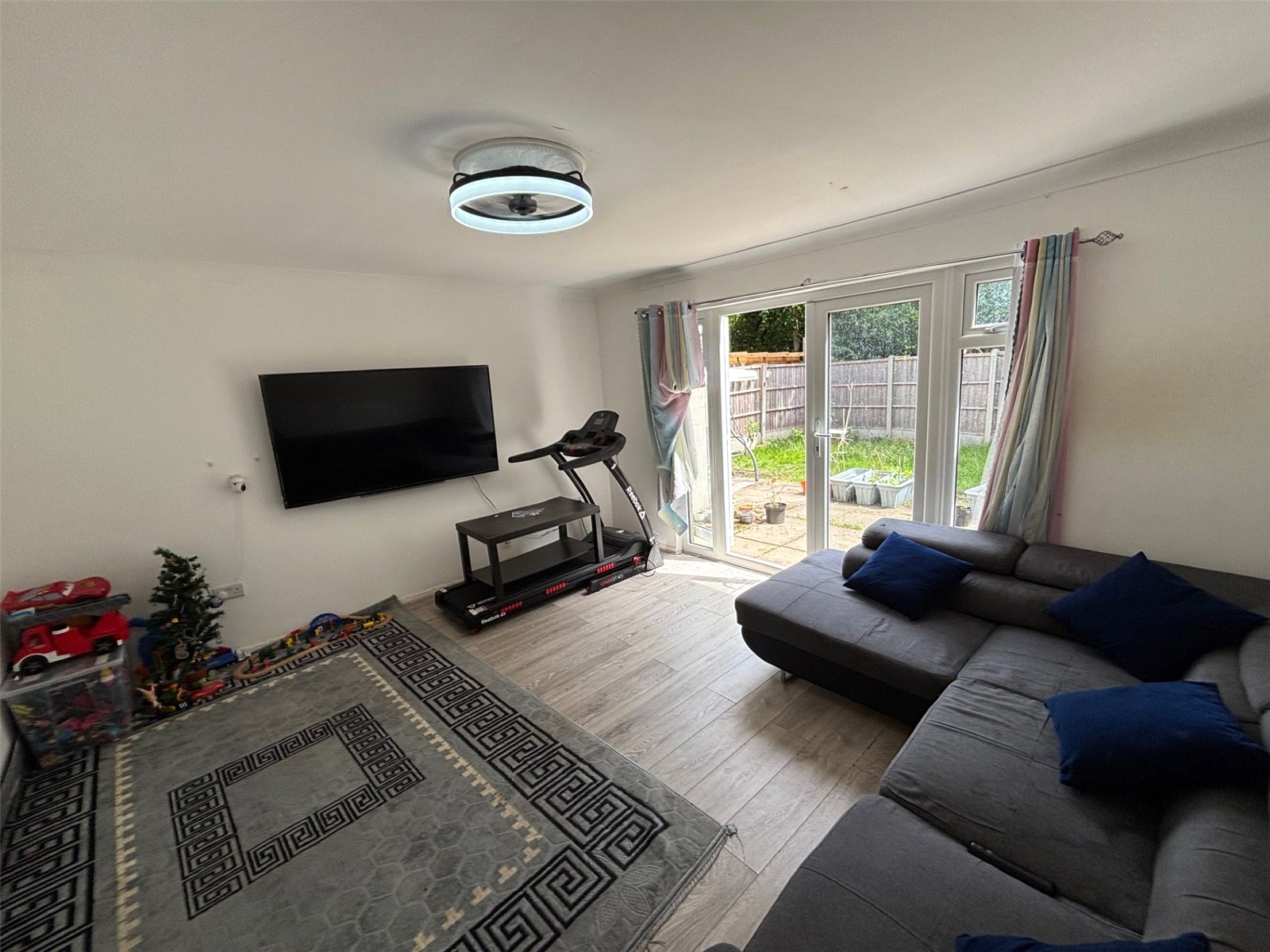 Farm Lodge Grove, Telford, Shropshire, TF3 - DB Roberts
