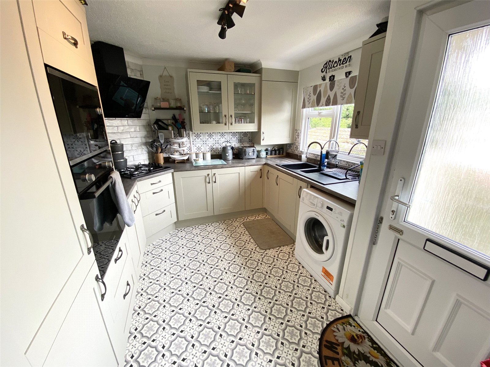 Tweedale Drive, Severn Gorge Park, Telford, TF7 - DB Roberts