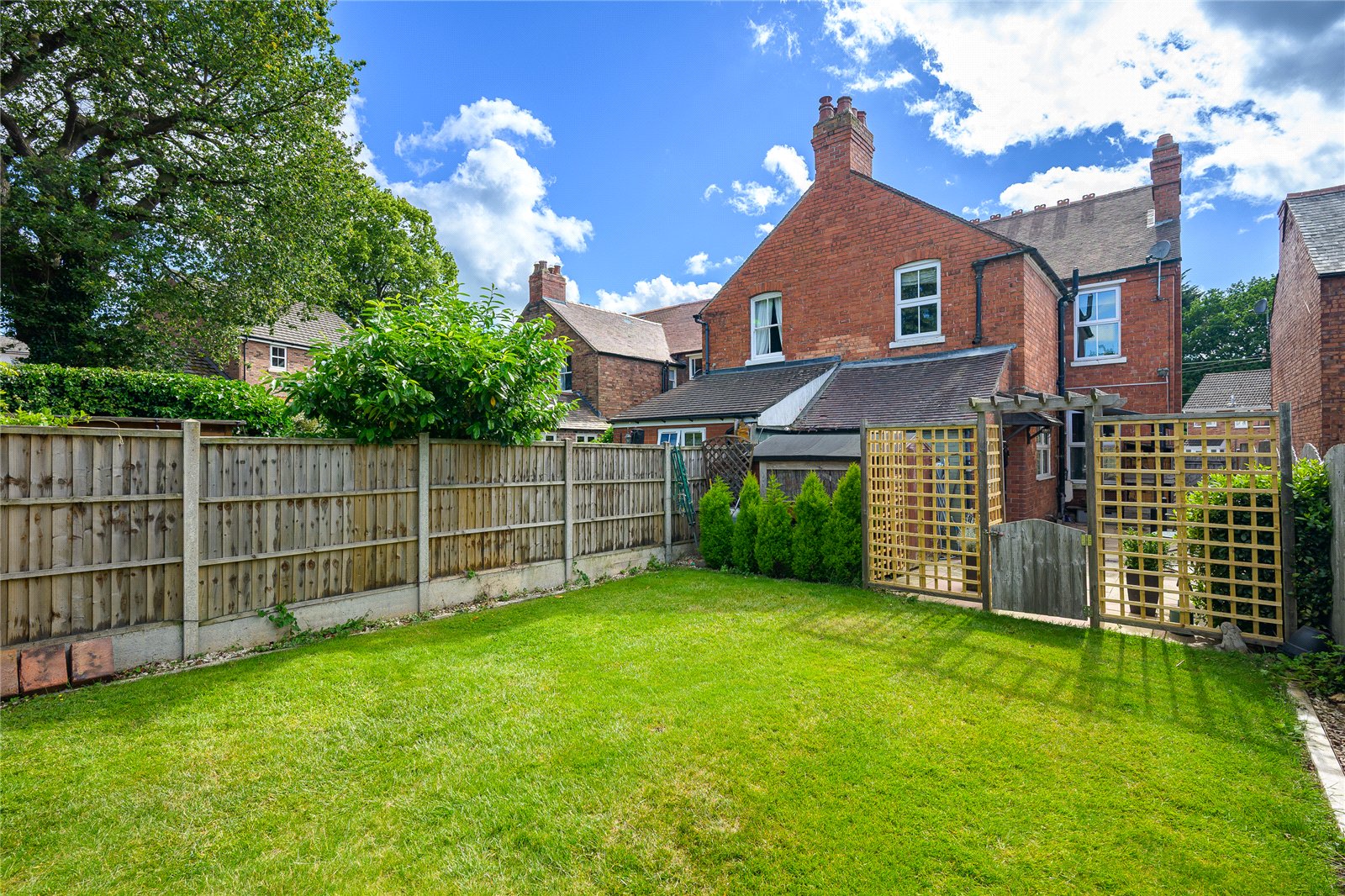 Wrekin Road, Wellington, Telford, TF1 - DB Roberts