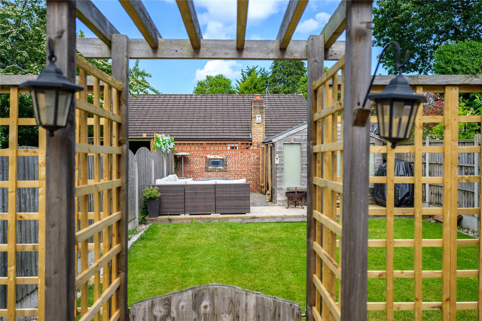 Wrekin Road, Wellington, Telford, TF1 - DB Roberts