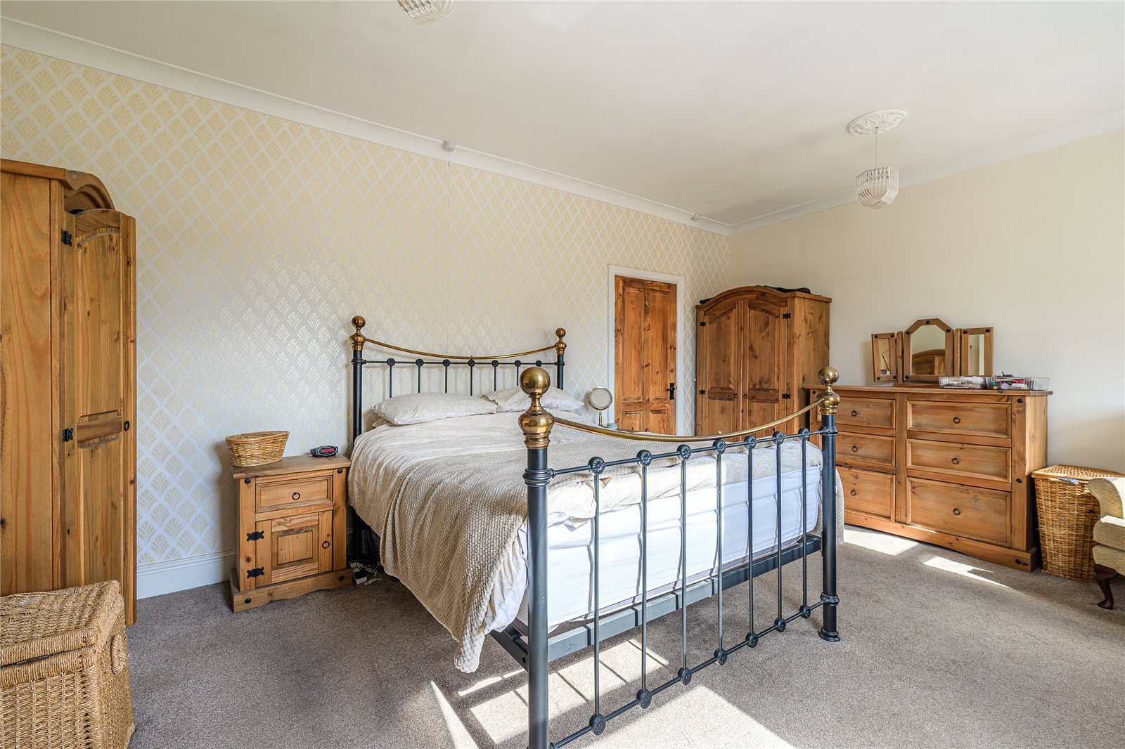 Wrekin Road, Wellington, Telford, TF1 - DB Roberts