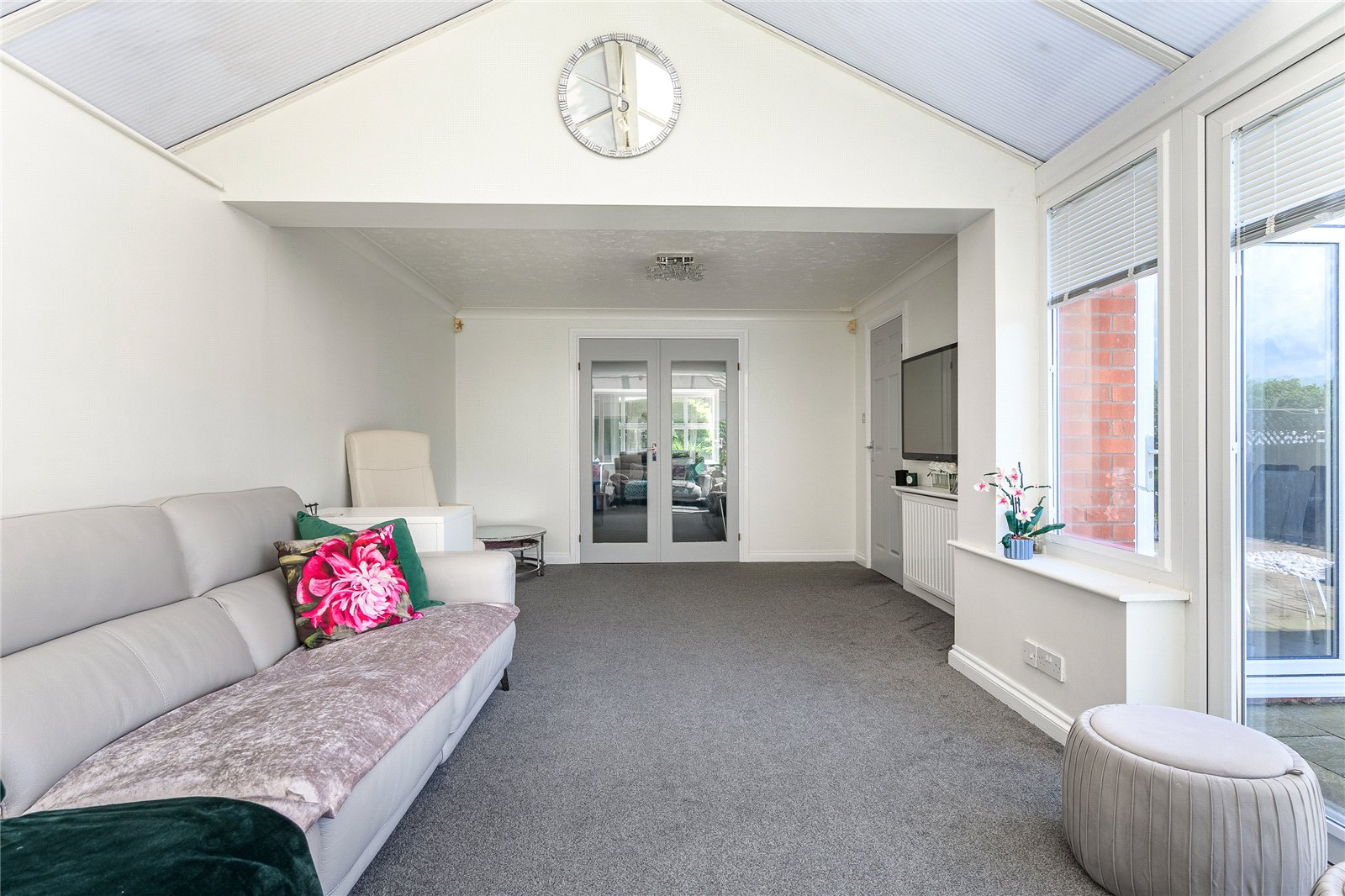 Darley Drive, Dunstall Park, Wolverhampton, WV6 - DB Roberts