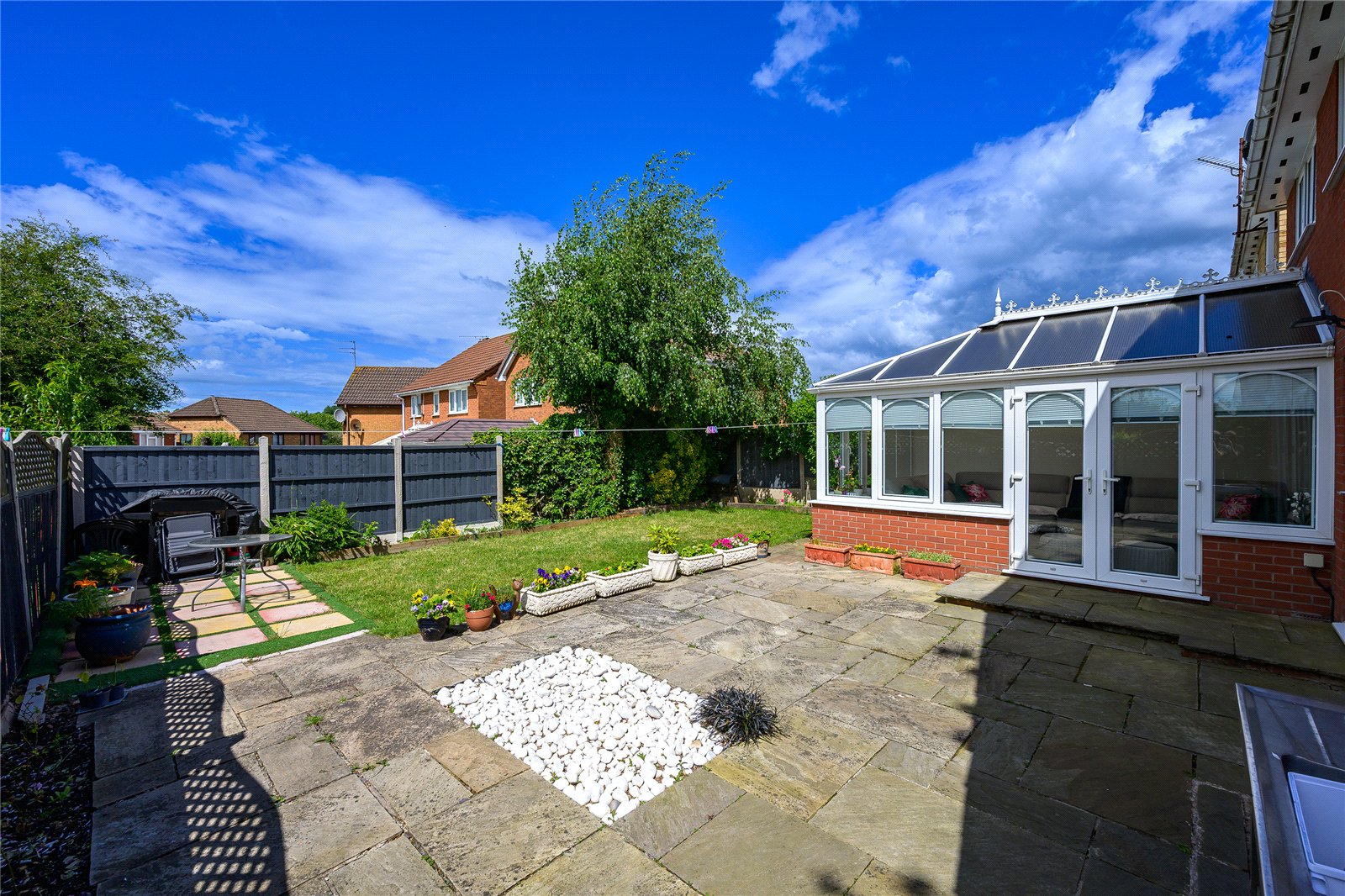 Darley Drive, Dunstall Park, Wolverhampton, WV6 - DB Roberts