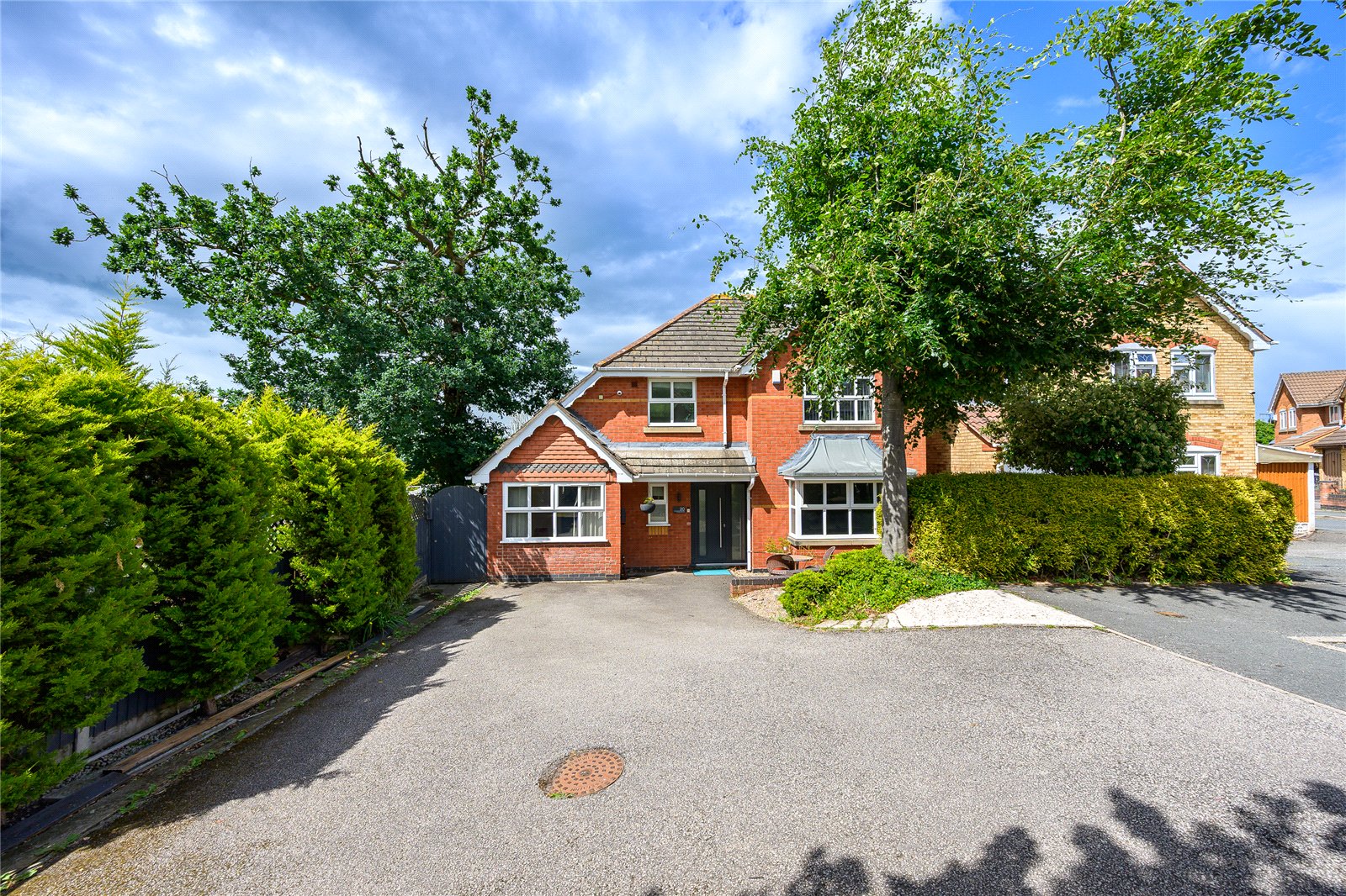 Darley Drive, Dunstall Park, Wolverhampton, WV6 - DB Roberts