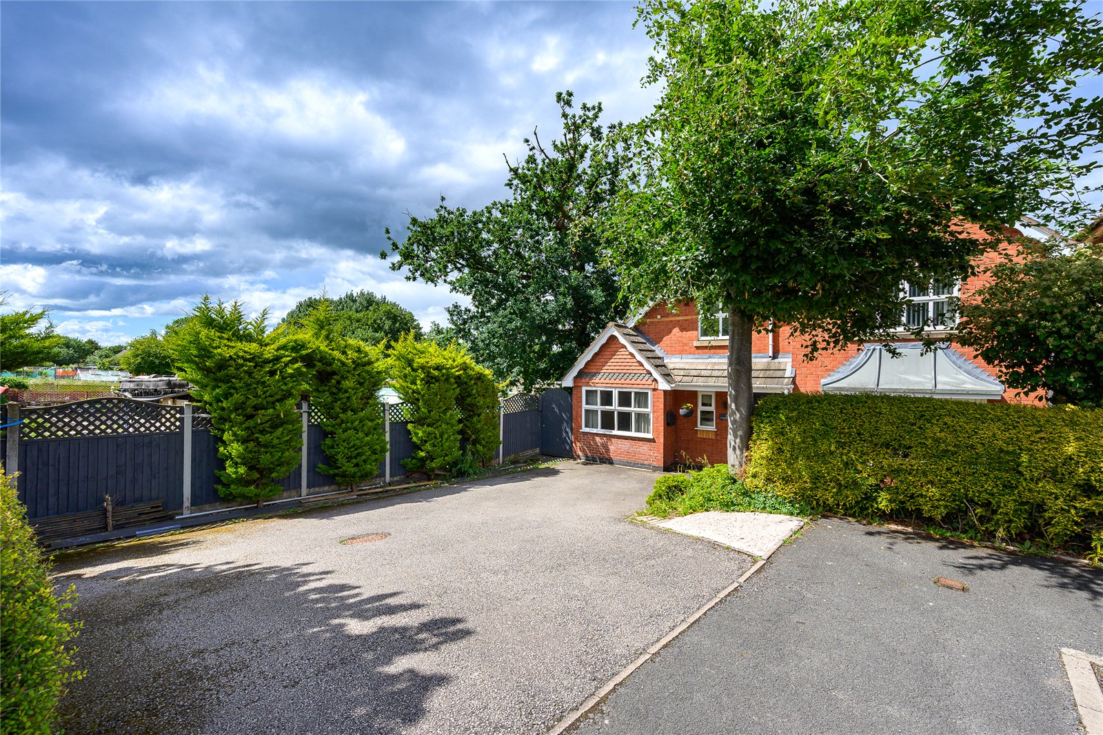 Darley Drive, Dunstall Park, Wolverhampton, WV6 - DB Roberts