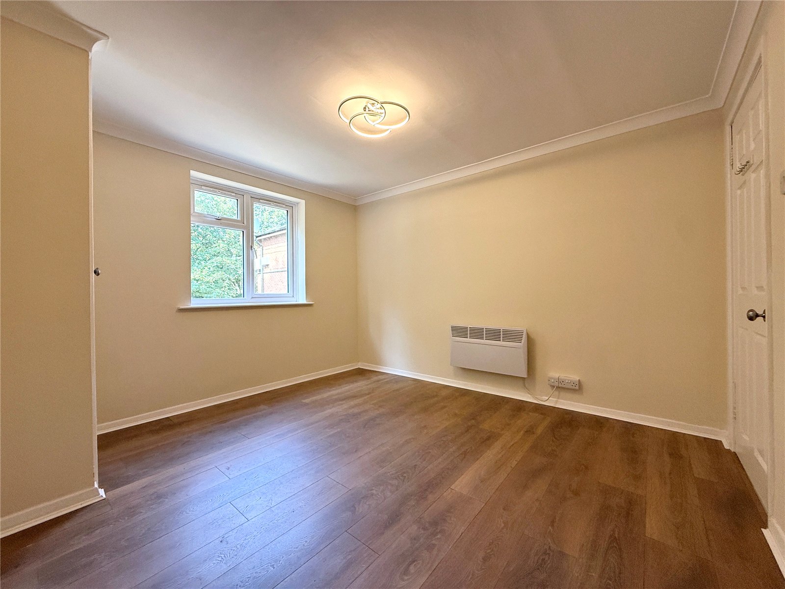 Fieldhead Place, Tettenhall, Wolverhampton, WV6 - DB Roberts