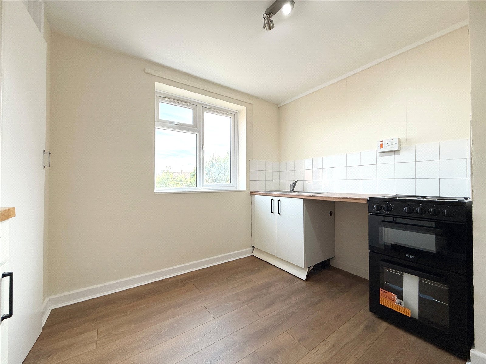 Fieldhead Place, Tettenhall, Wolverhampton, WV6 - DB Roberts
