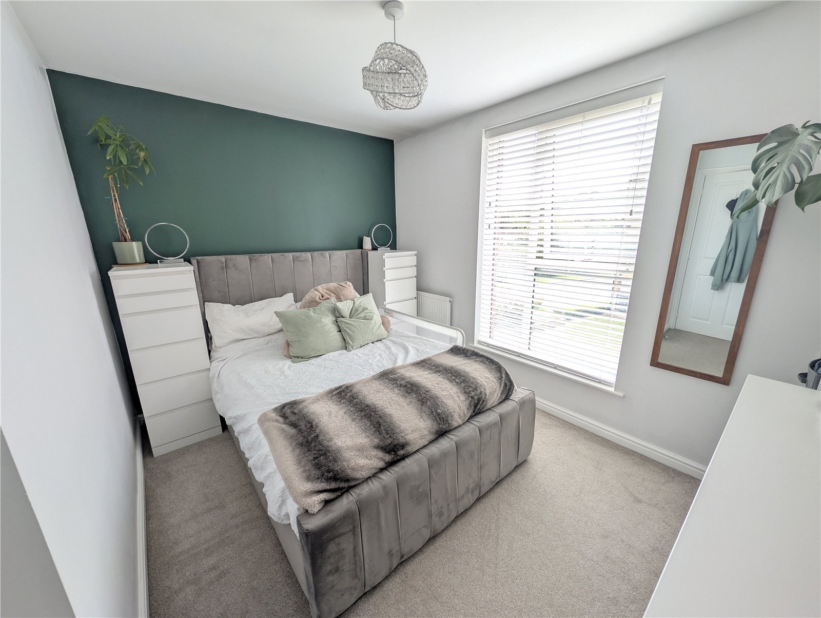 Parkside Crescent, Ketley, Telford, TF1 - DB Roberts