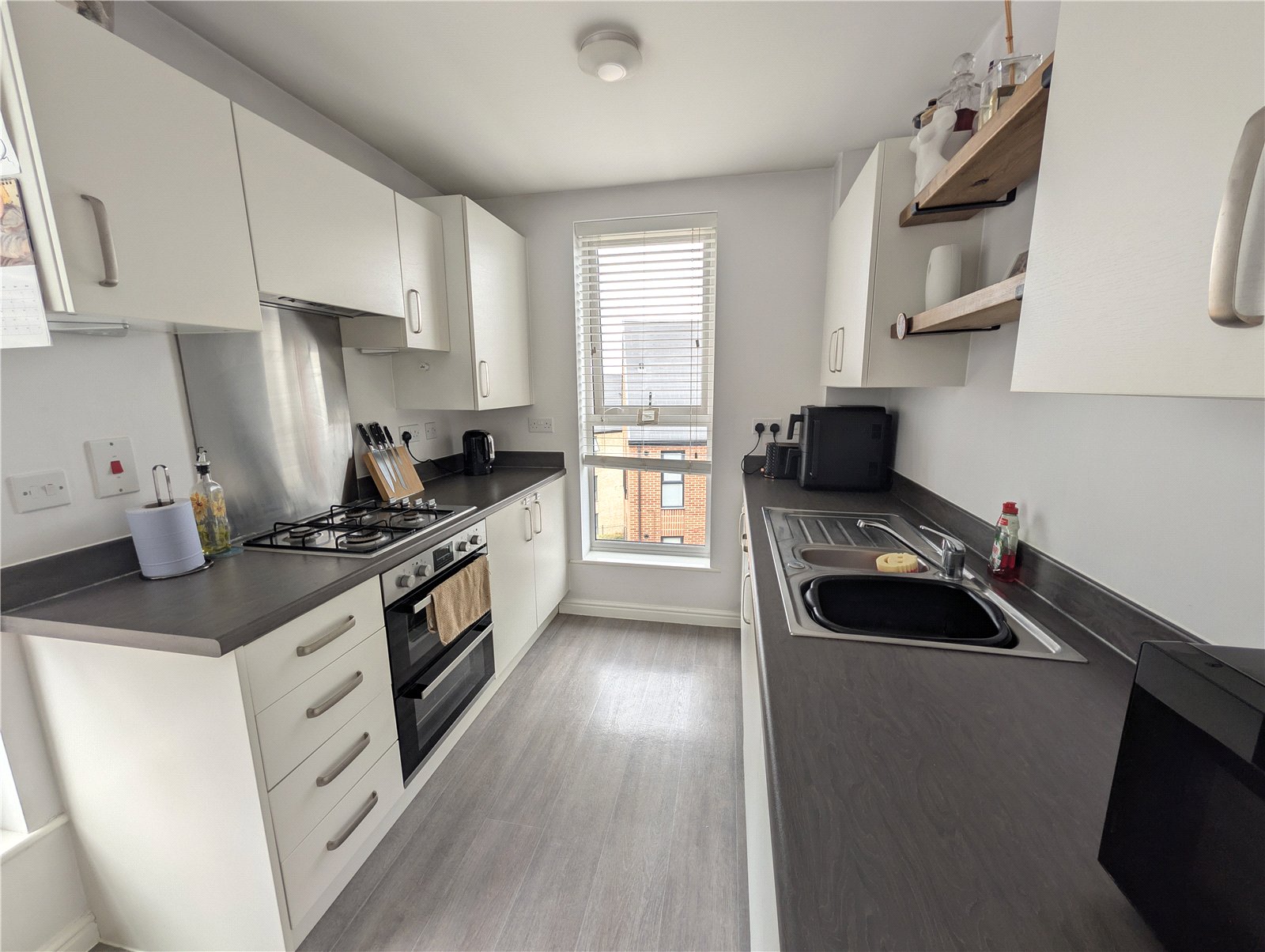 Parkside Crescent, Ketley, Telford, TF1 - DB Roberts
