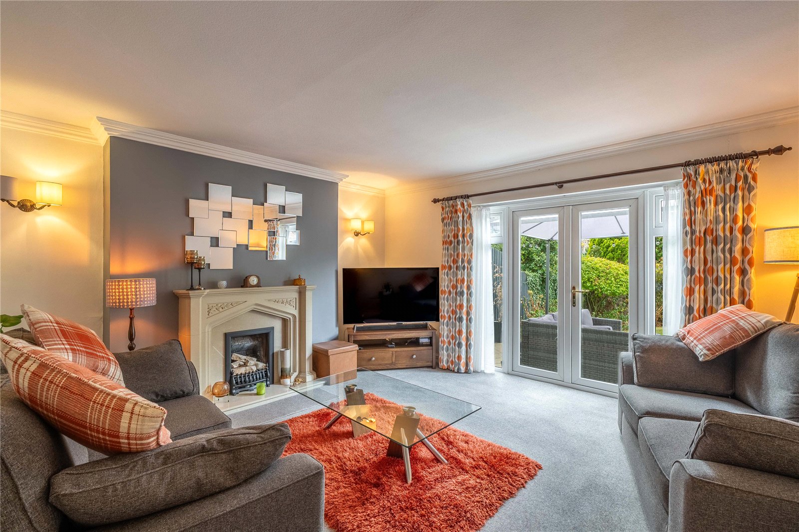 Highlands Road, Finchfield, Wolverhampton, WV3 - DB Roberts