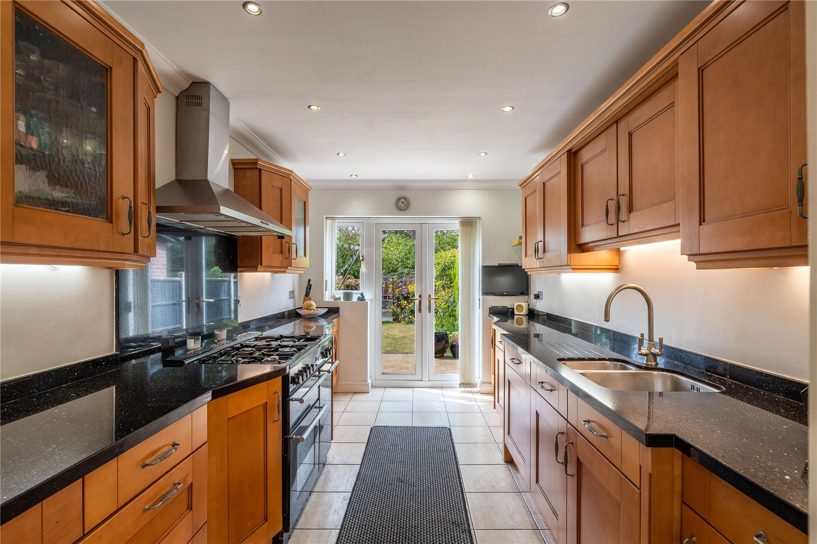 Highlands Road, Finchfield, Wolverhampton, WV3 - DB Roberts