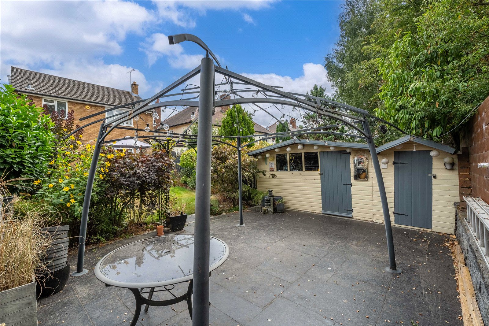 Highlands Road, Finchfield, Wolverhampton, WV3 - DB Roberts
