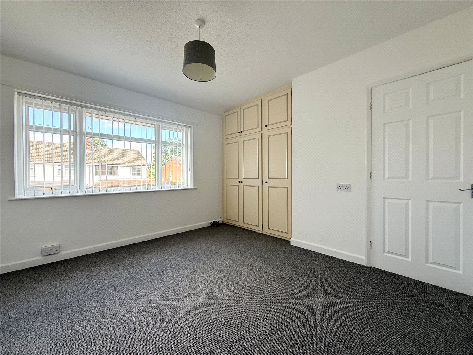 Farmbrook Avenue, Fordhouses, Wolverhampton, WV10 - DB Roberts