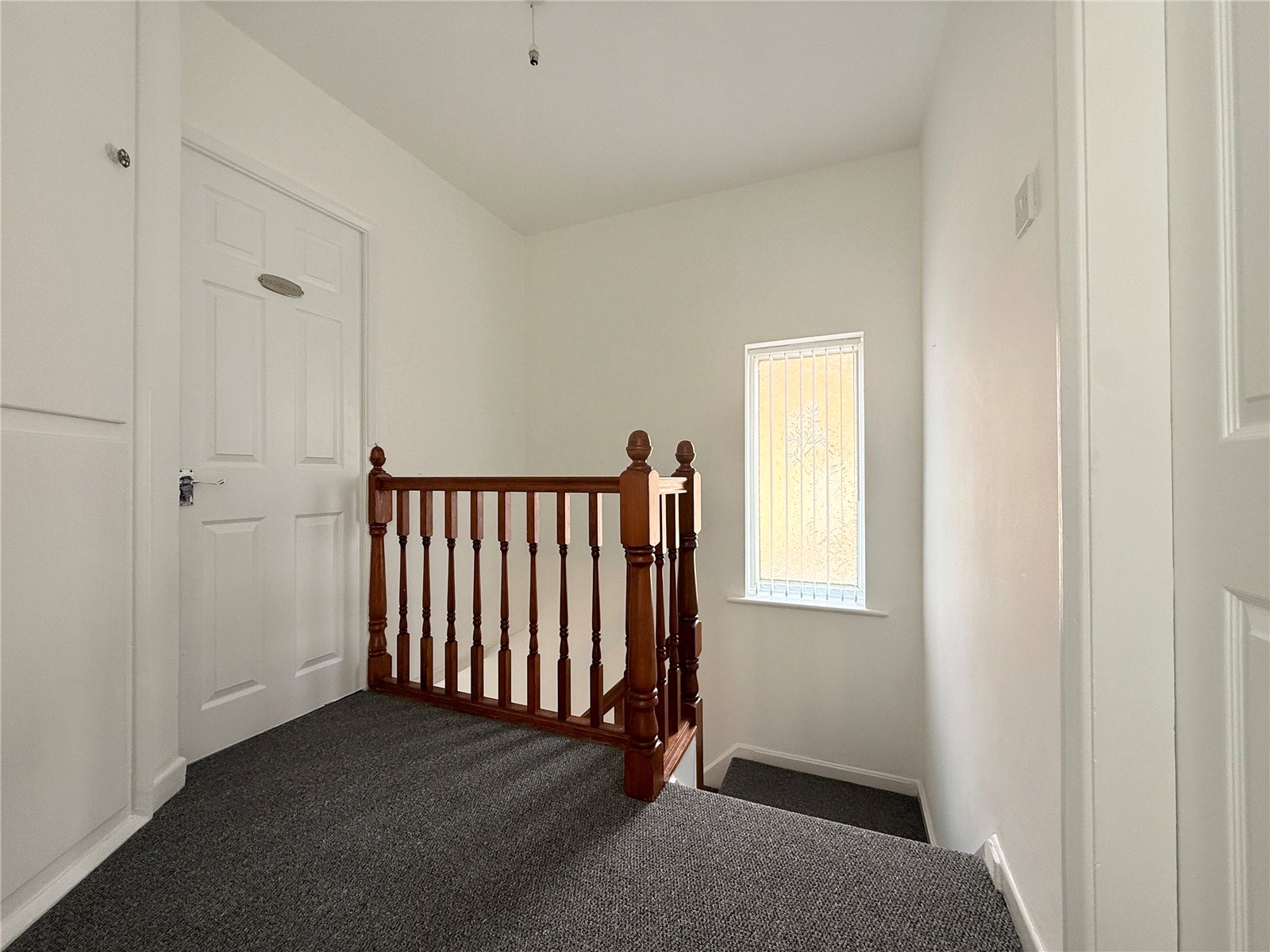 Farmbrook Avenue, Fordhouses, Wolverhampton, WV10 - DB Roberts