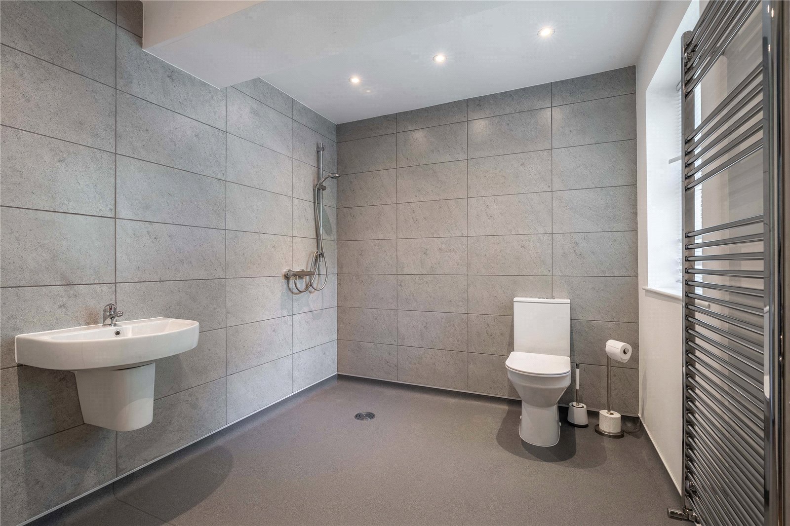 Tadorna Drive, Stirchley, Telford, TF3 - DB Roberts