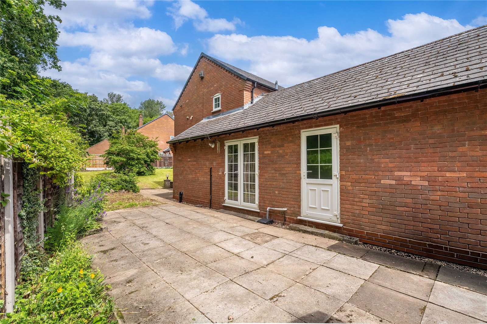 Tadorna Drive, Stirchley, Telford, TF3 - DB Roberts