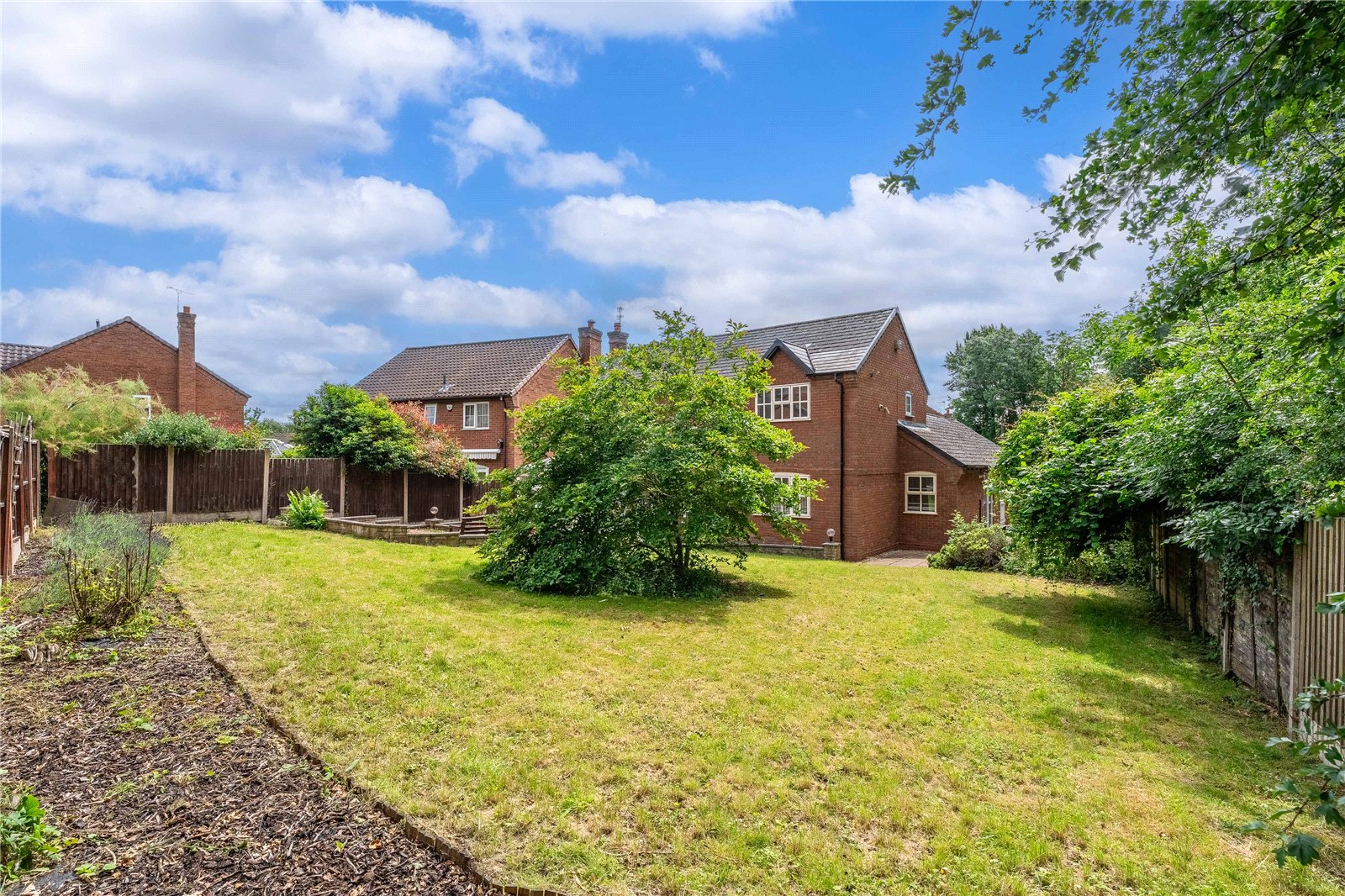 Tadorna Drive, Stirchley, Telford, TF3 - DB Roberts