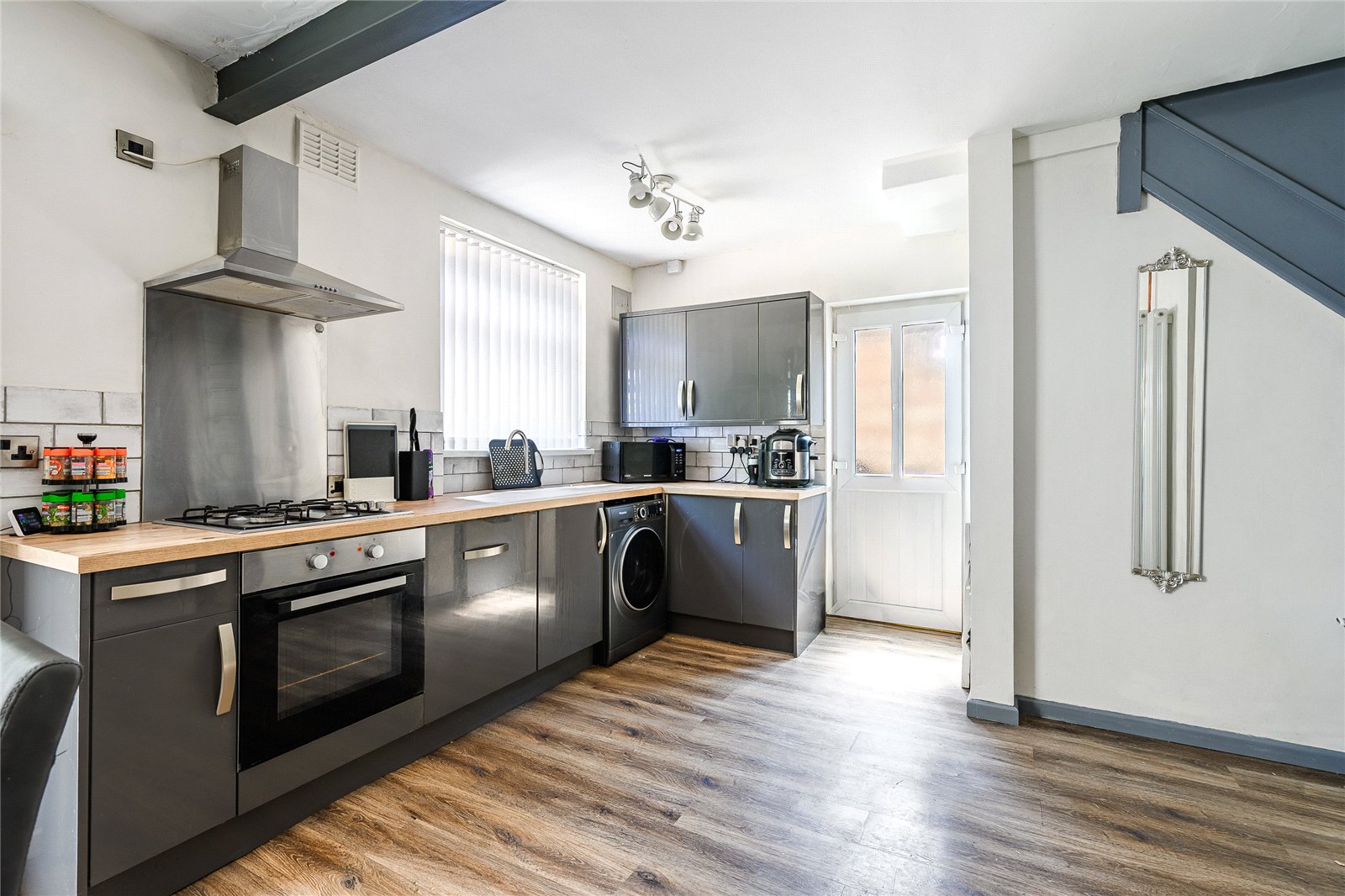 Manor Gardens, Dawley, Telford, TF4 - DB Roberts