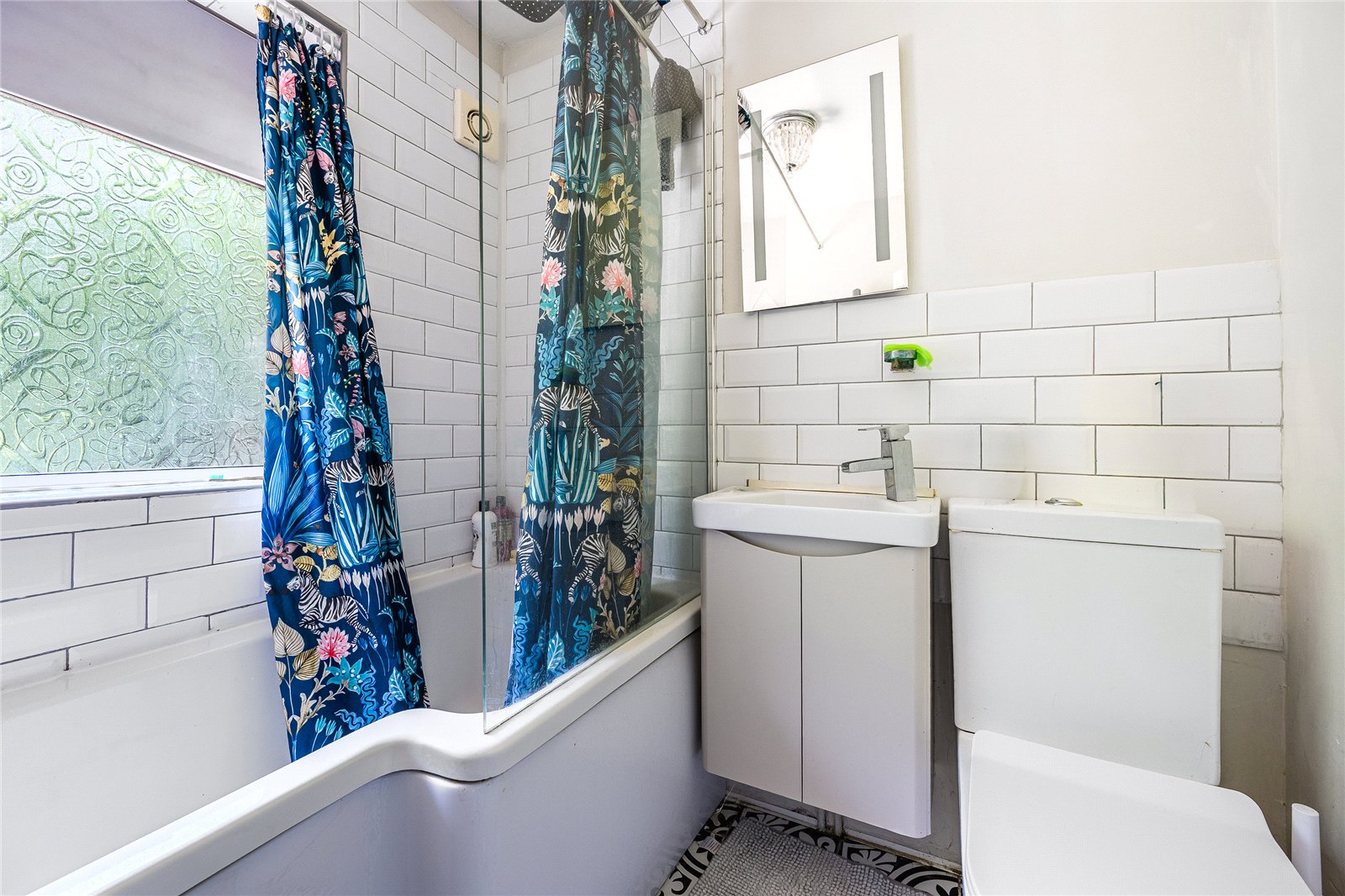 Manor Gardens, Dawley, Telford, TF4 - DB Roberts