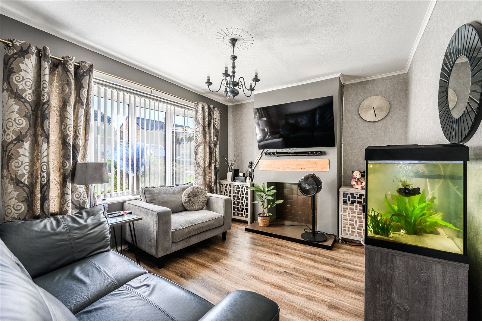 Manor Gardens, Dawley, Telford, TF4 - DB Roberts