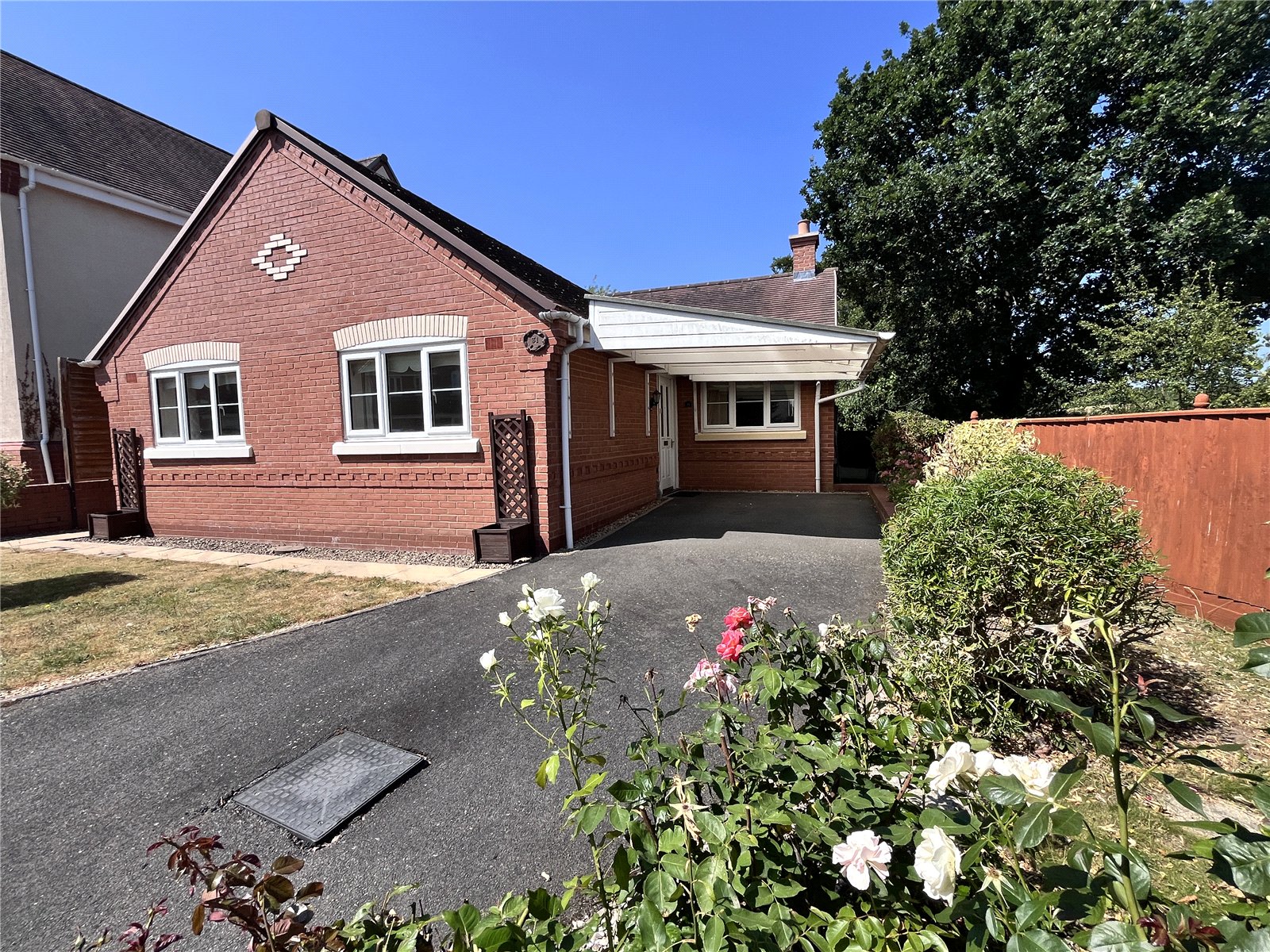 Erdington Close, Shawbury, Shrewsbury, SY4 - DB Roberts
