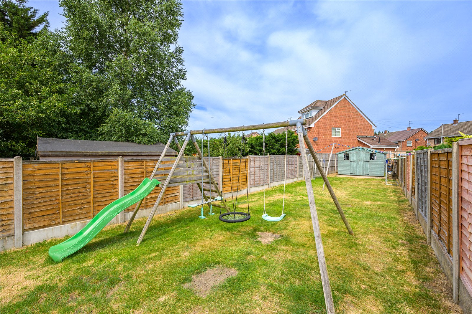 Ellards Drive, Wednesfield, Wolverhampton, WV11 - DB Roberts