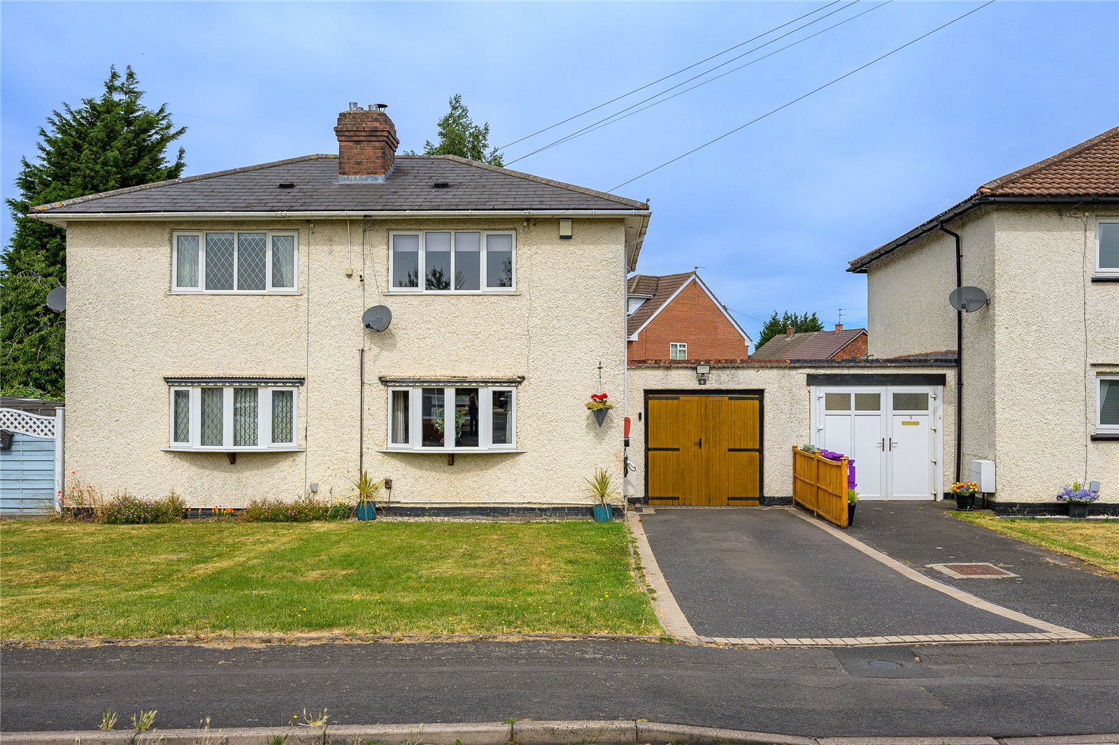 Ellards Drive, Wednesfield, Wolverhampton, WV11 - DB Roberts