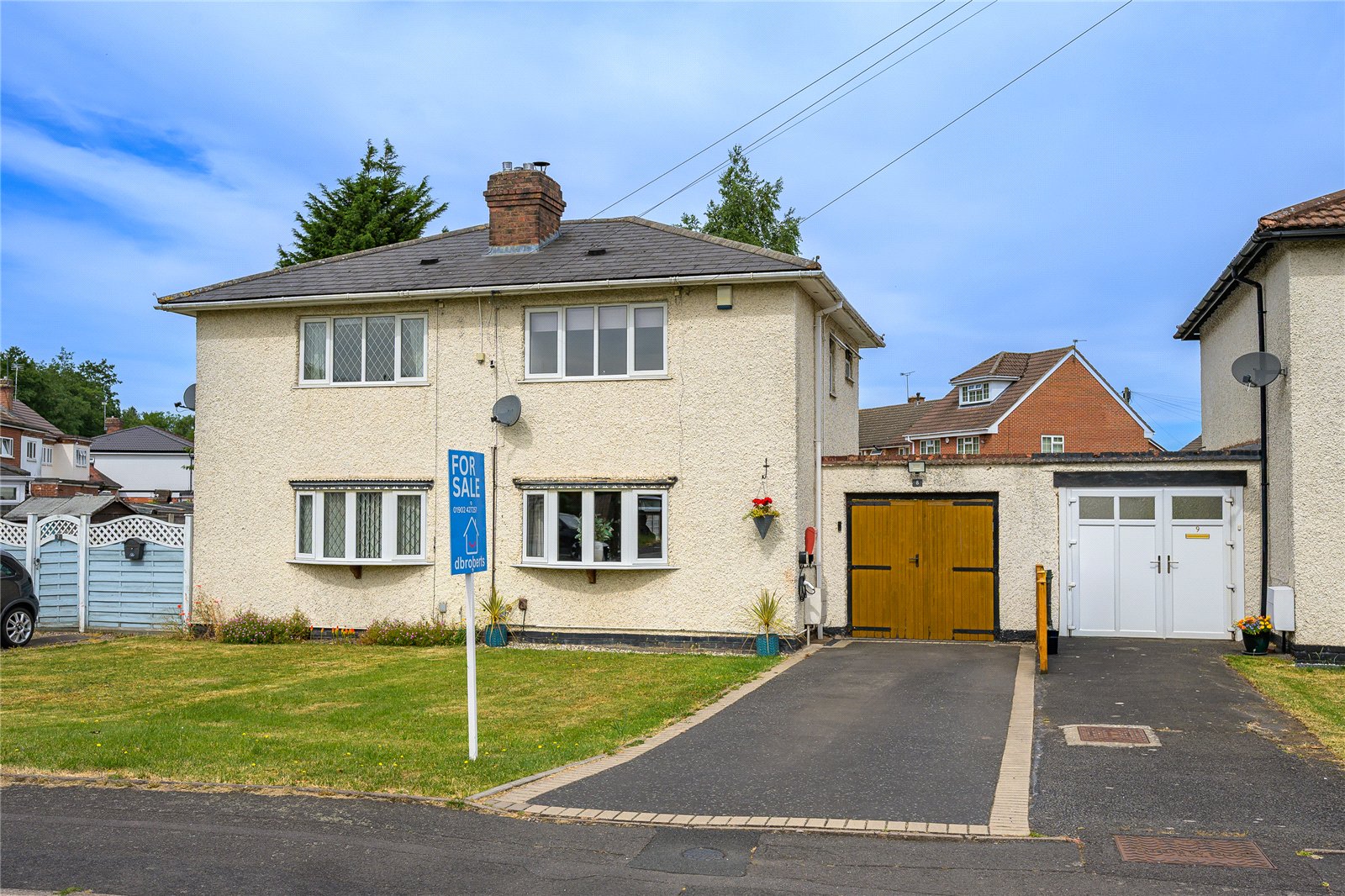 Ellards Drive, Wednesfield, Wolverhampton, WV11 - DB Roberts