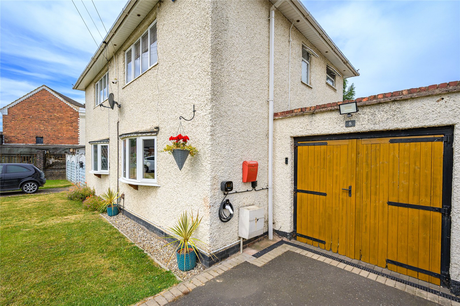 Ellards Drive, Wednesfield, Wolverhampton, WV11 - DB Roberts
