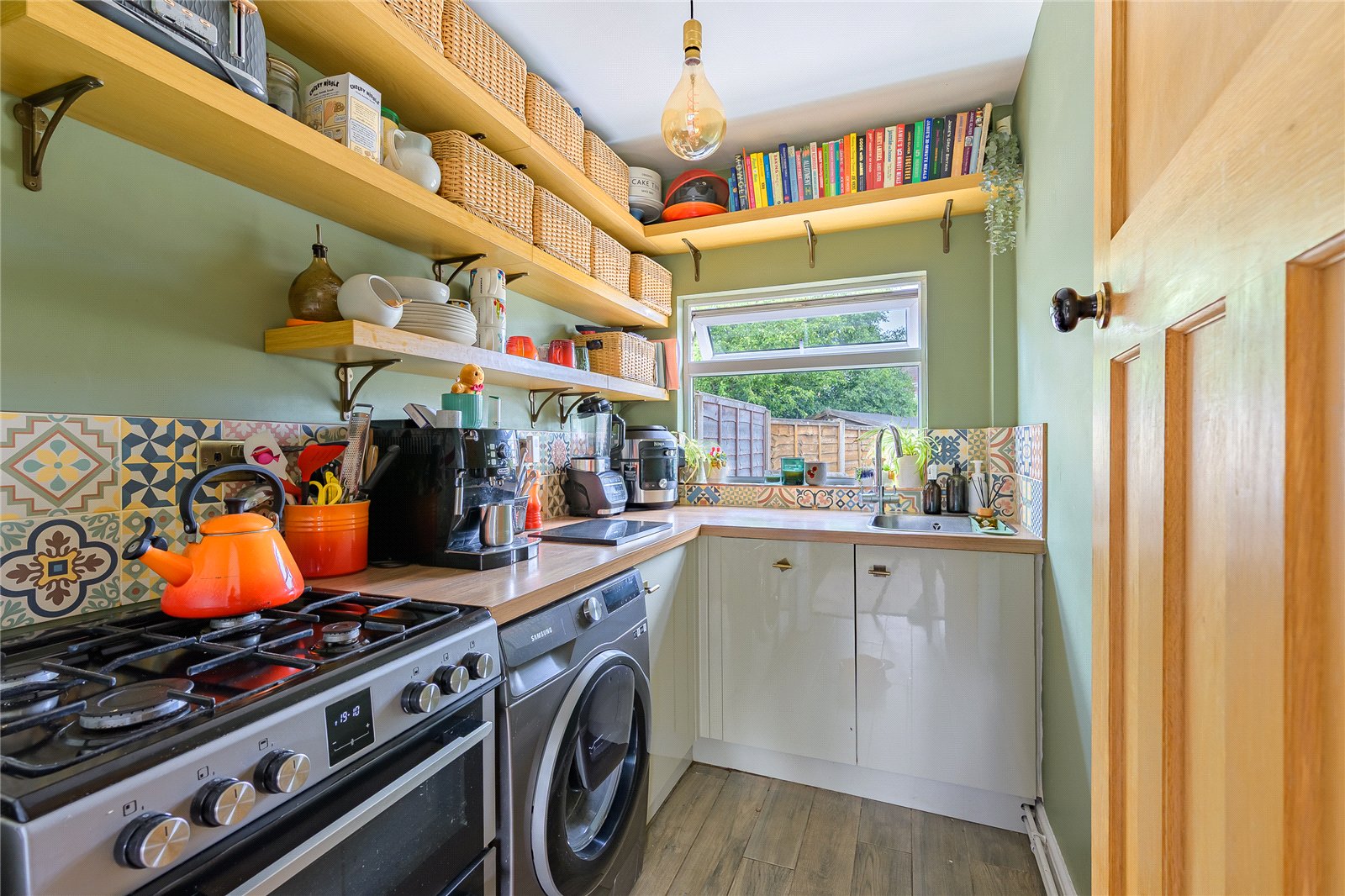 Ellards Drive, Wednesfield, Wolverhampton, WV11 - DB Roberts
