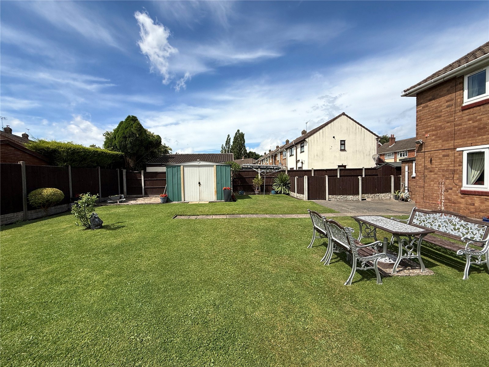 Bevan Avenue, Lanesfield, Wolverhampton, WV4 - DB Roberts
