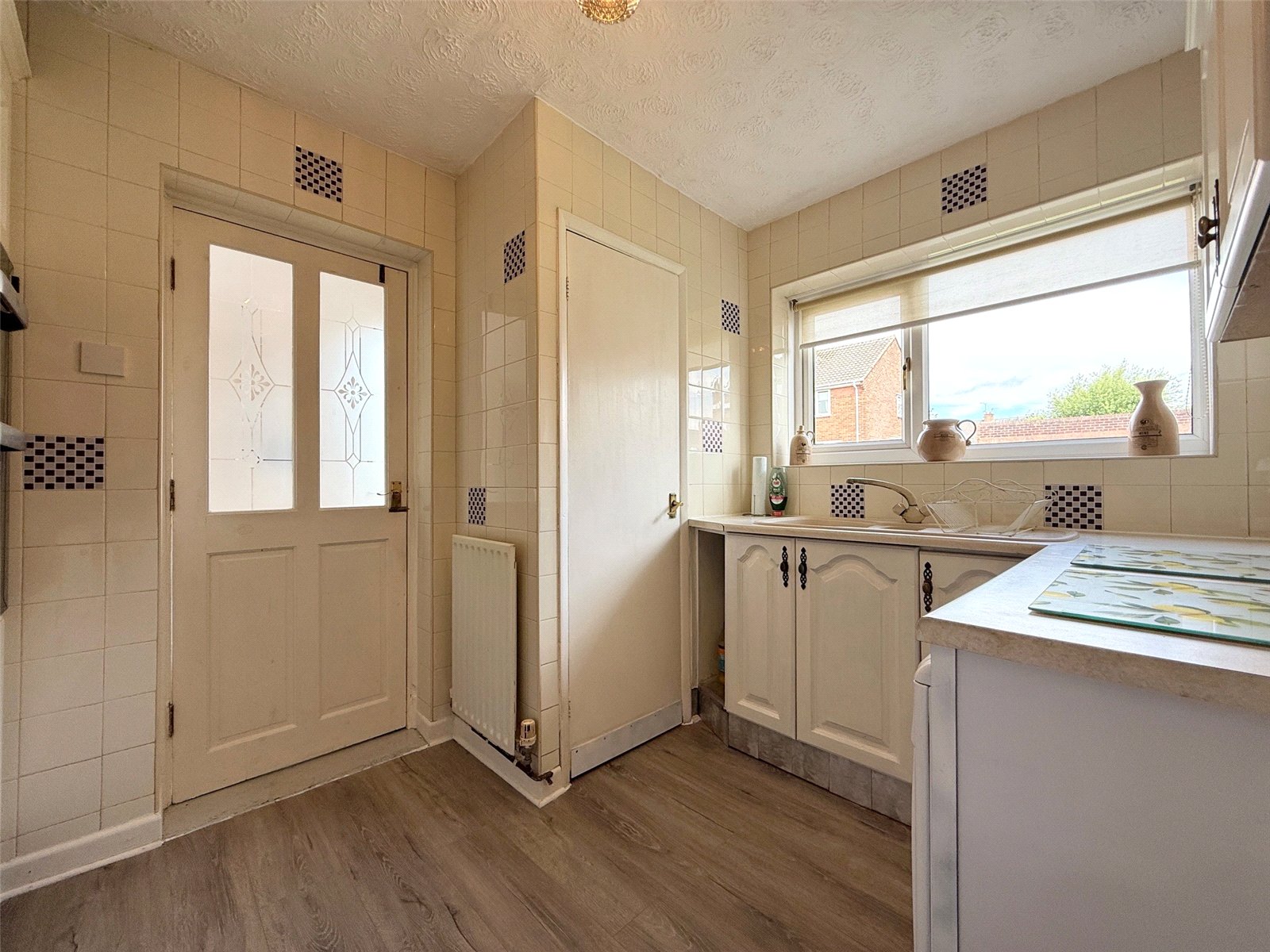 Bevan Avenue, Lanesfield, Wolverhampton, WV4 - DB Roberts