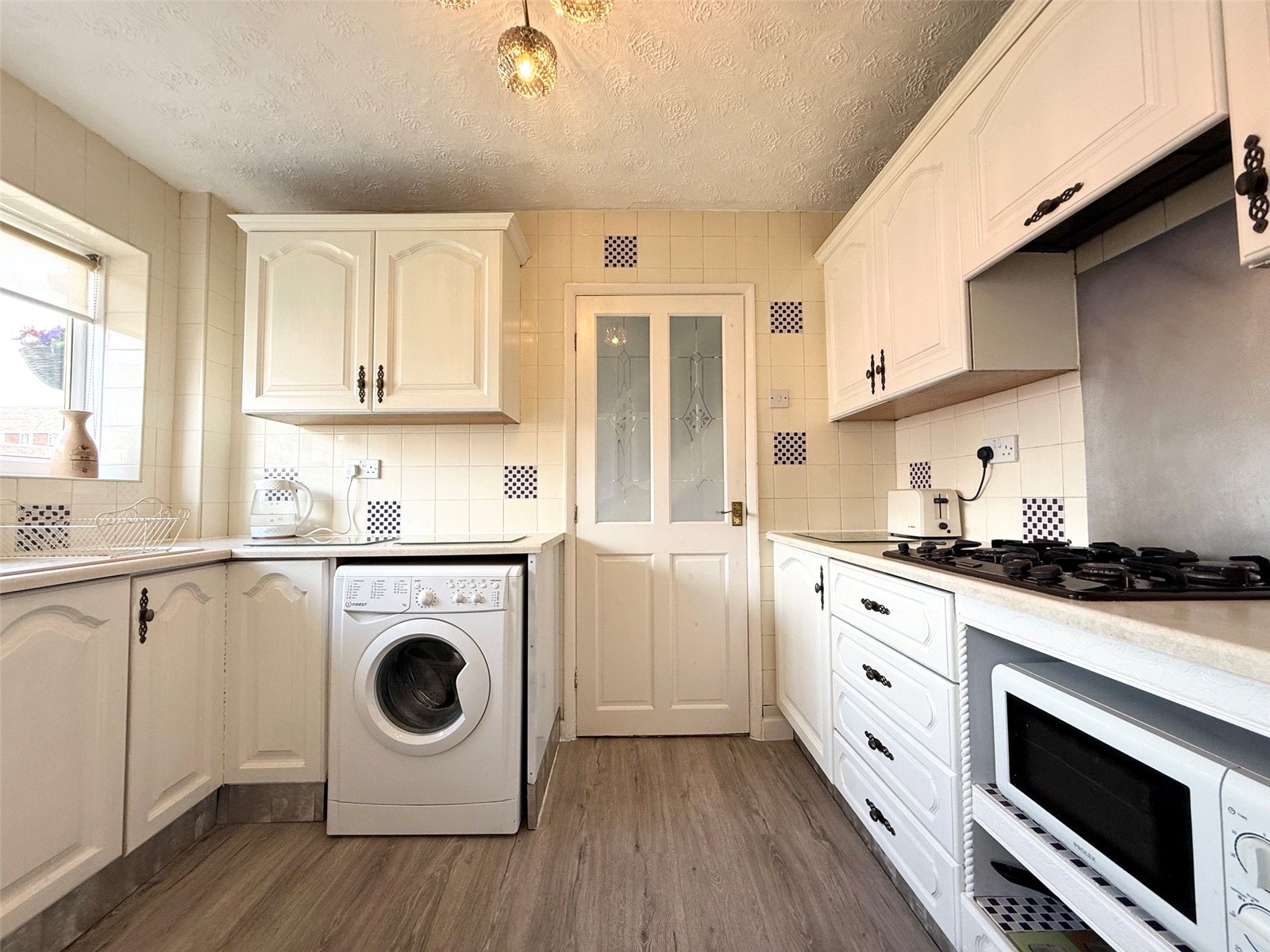 Bevan Avenue, Lanesfield, Wolverhampton, WV4 - DB Roberts