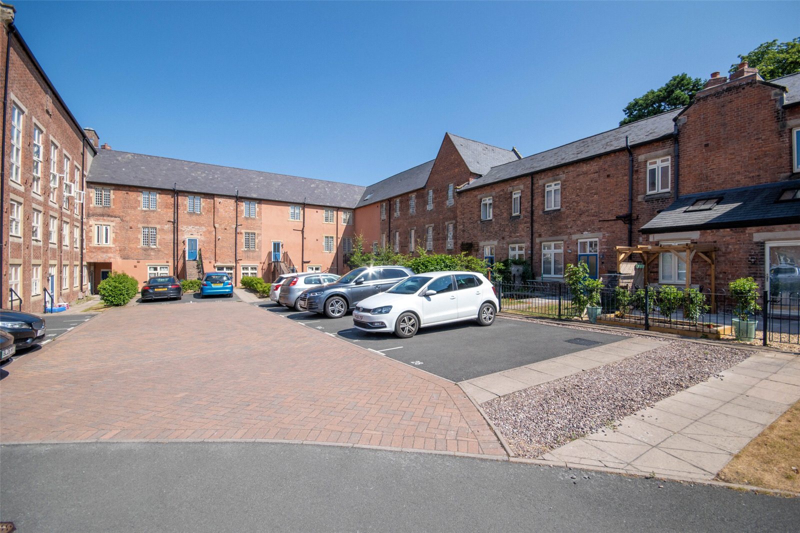 Leighton Park, Bicton Heath, Shrewsbury, SY3 - DB Roberts