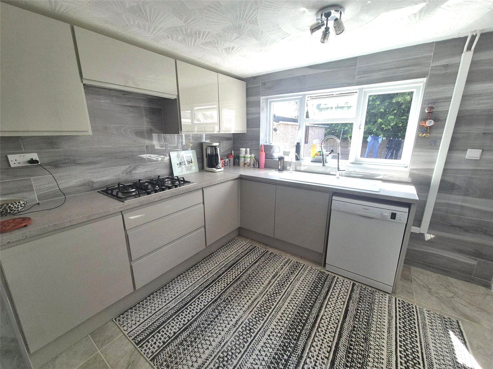 Chesterfield Road, Dawley, Telford, TF4 - DB Roberts
