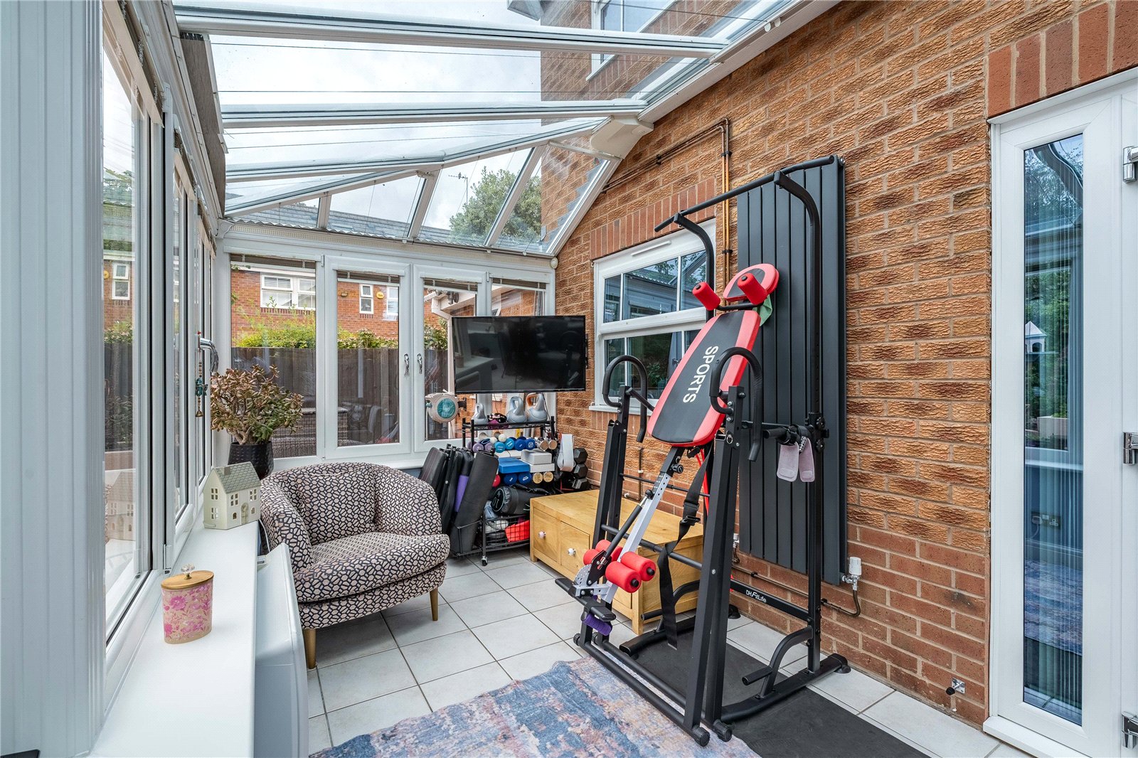 Chilcombe Drive, Priorslee, Telford, TF2 - DB Roberts