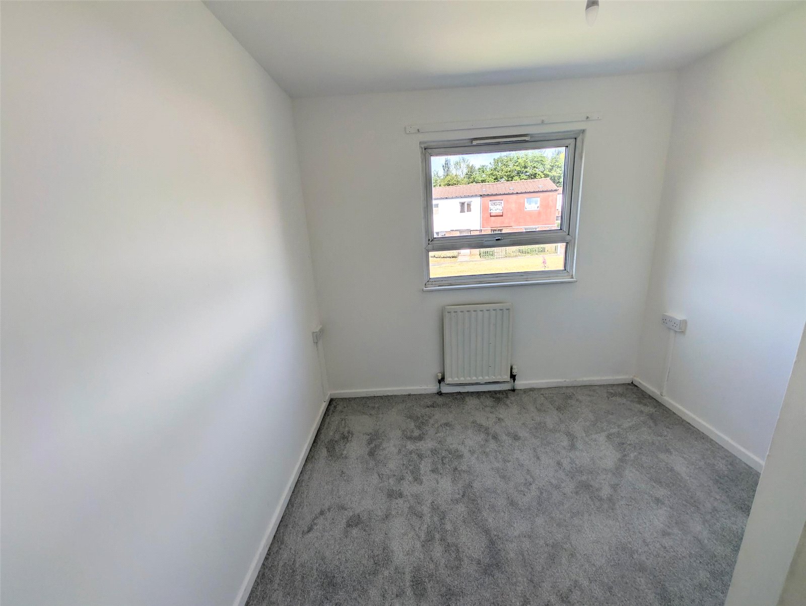 Chiltern Gardens, Dawley, Telford, TF4 - DB Roberts