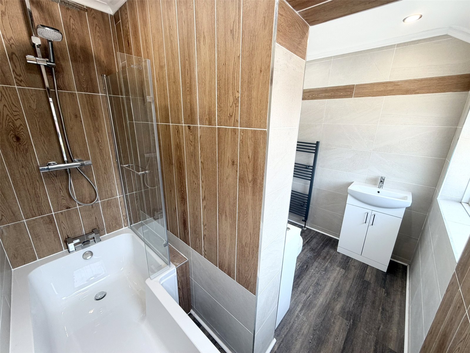 Jubilee Avenue, Donnington, Telford, TF2 - DB Roberts