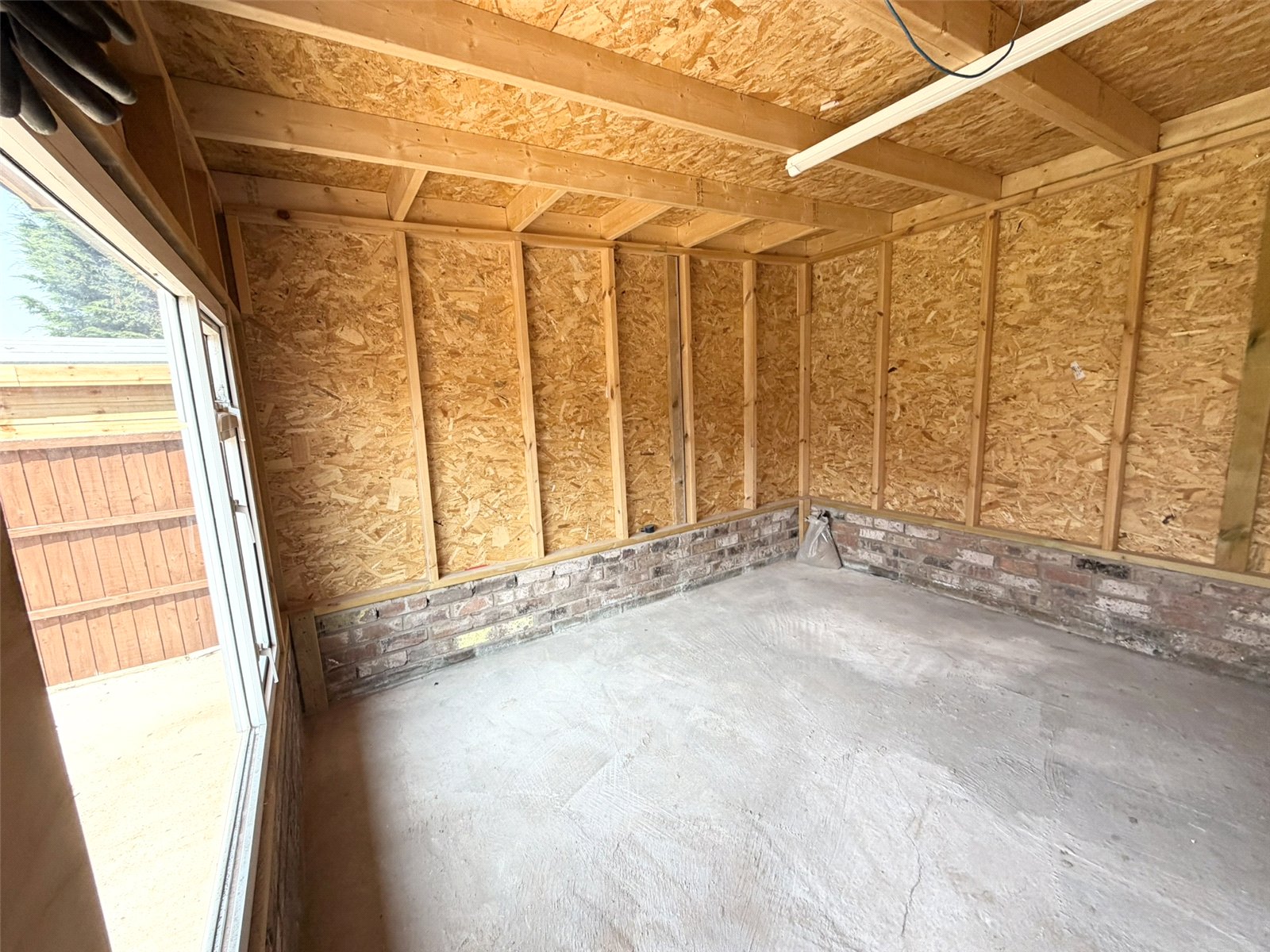 Jubilee Avenue, Donnington, Telford, TF2 - DB Roberts