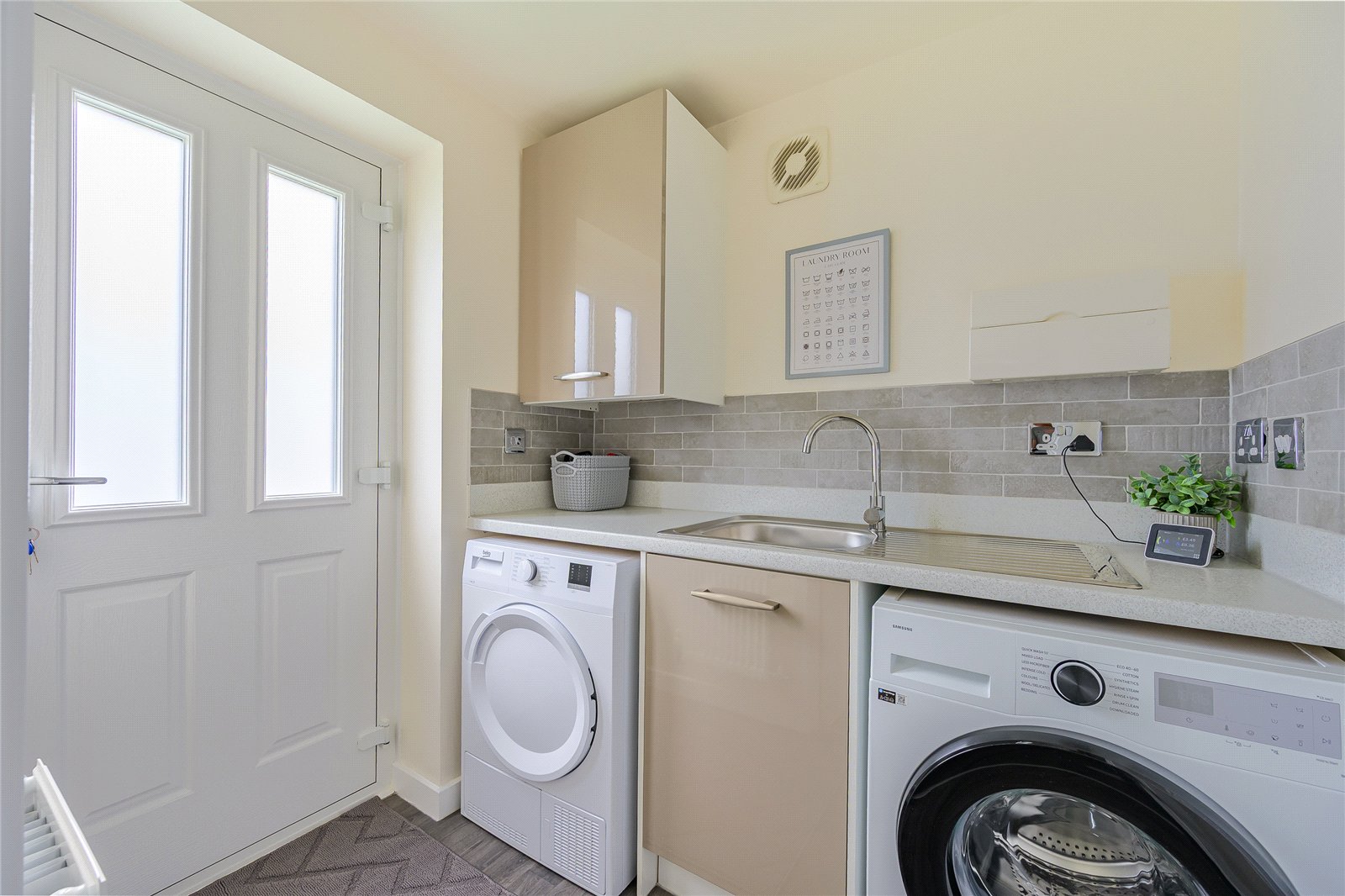 Proctor Avenue, Lawley, Telford, TF4 - DB Roberts