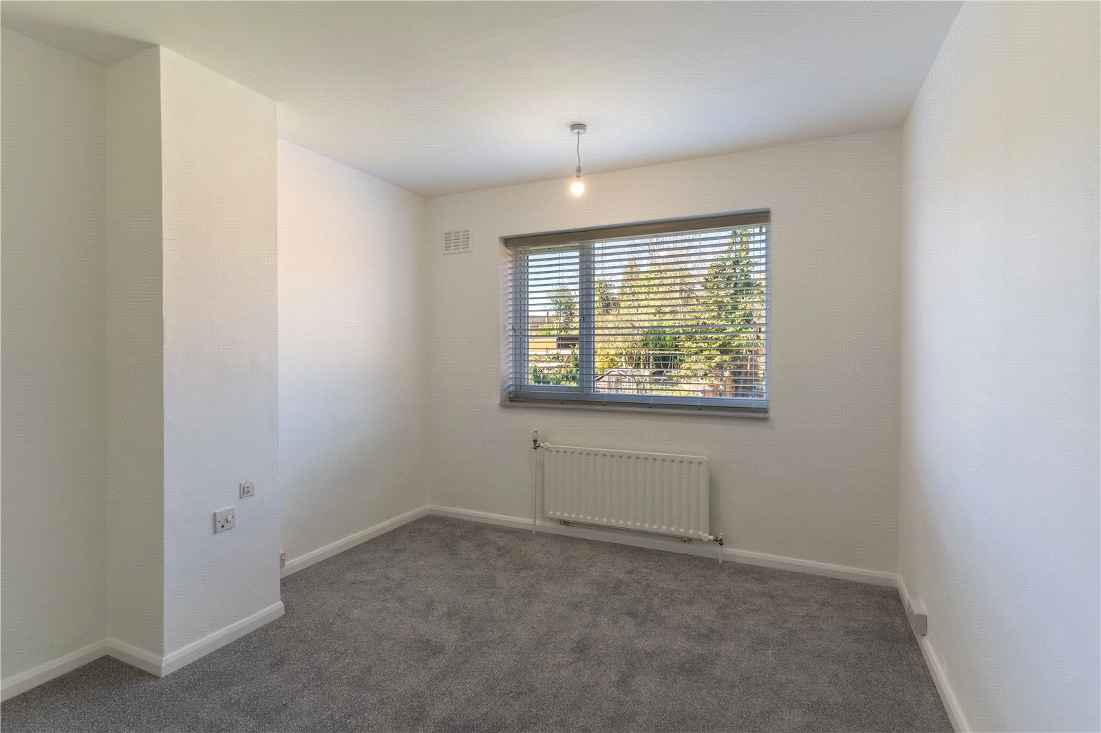 Aldersley Road, Aldersley, Wolverhampton, WV6 - DB Roberts