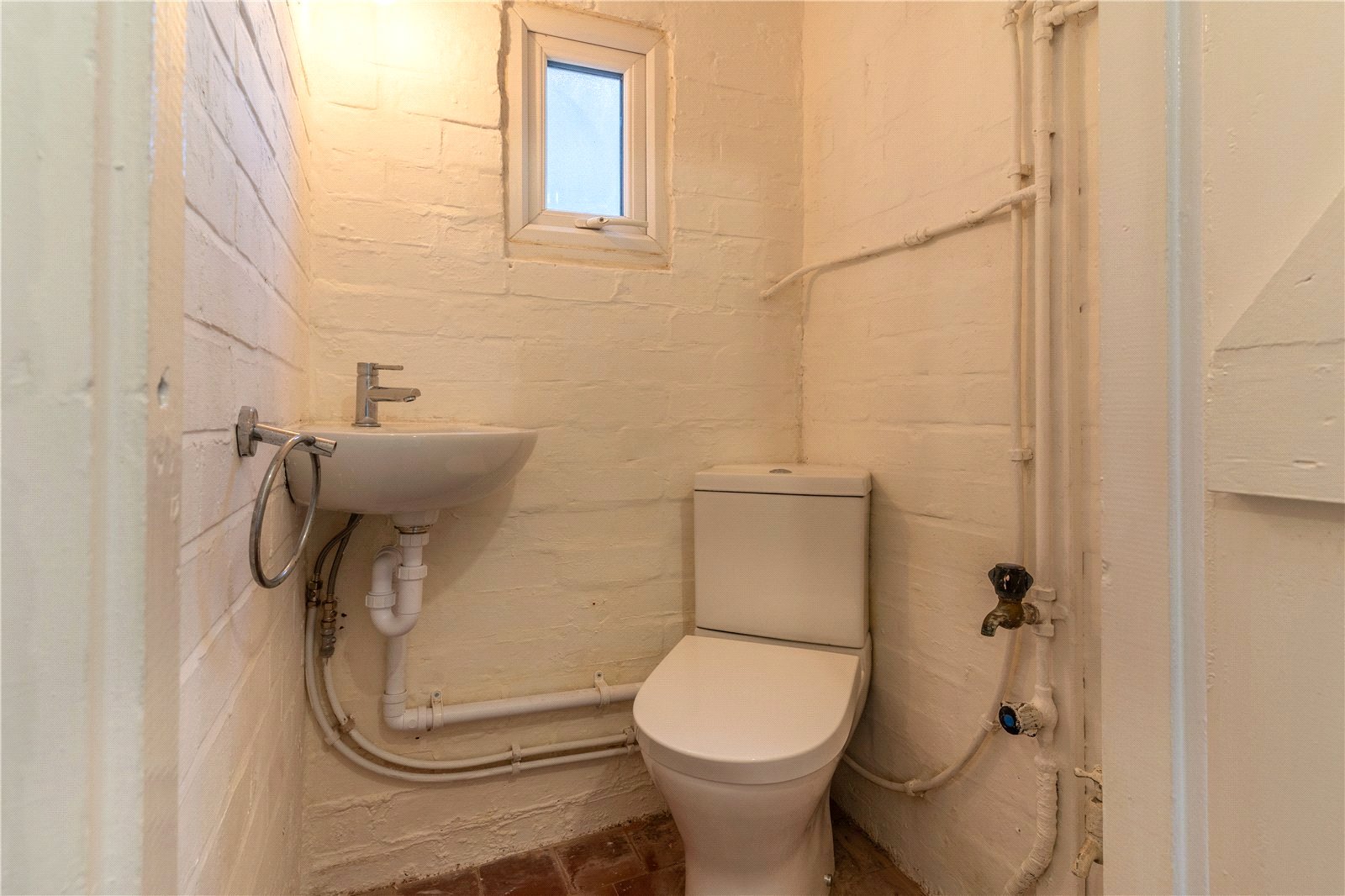 Aldersley Road, Aldersley, Wolverhampton, WV6 - DB Roberts