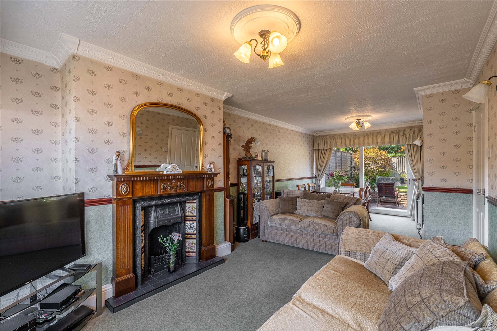 The Leas, Featherstone, Wolverhampton, WV10 - DB Roberts