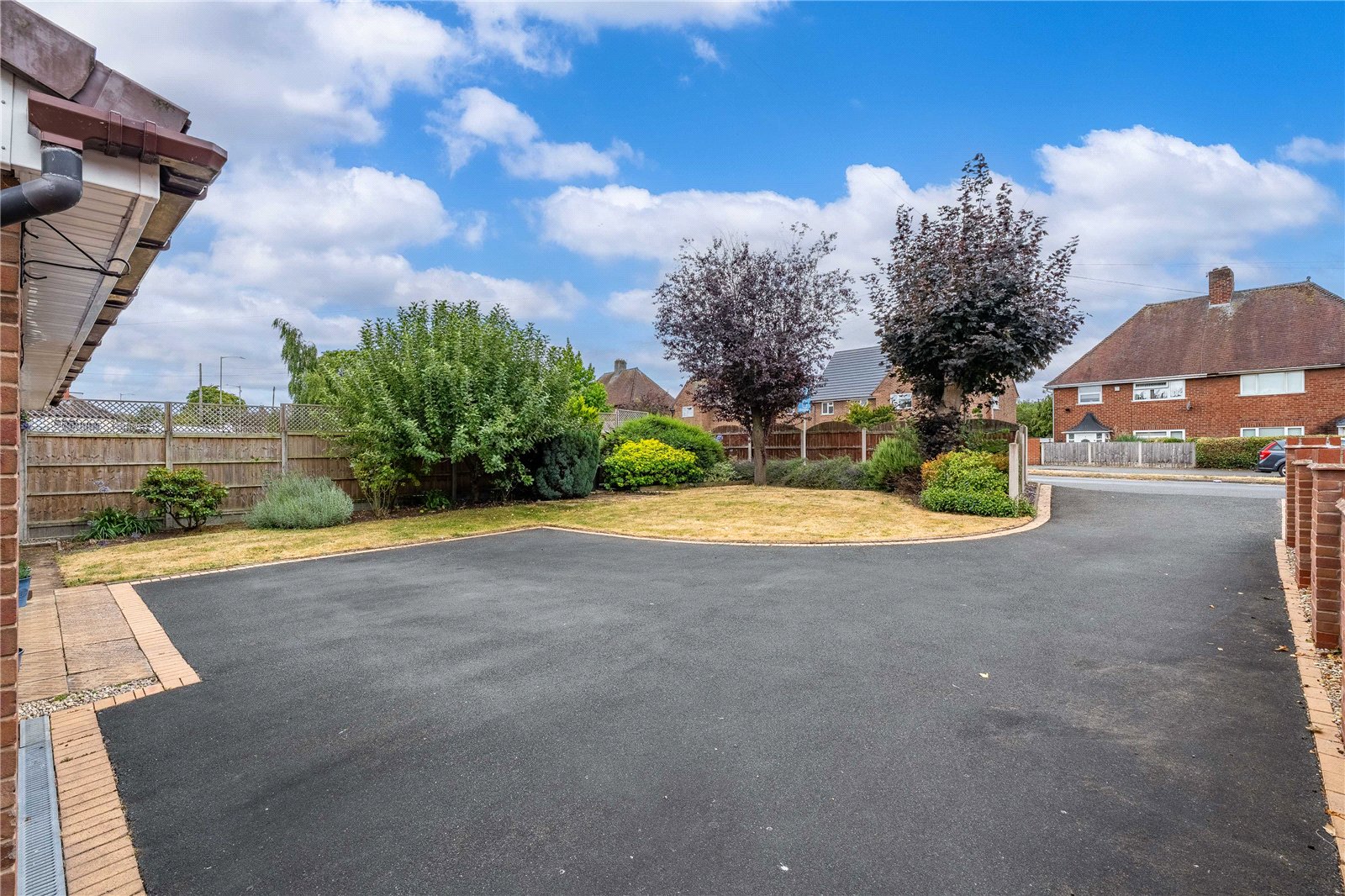 Wrekin Drive, Donnington, Telford, TF2 - DB Roberts