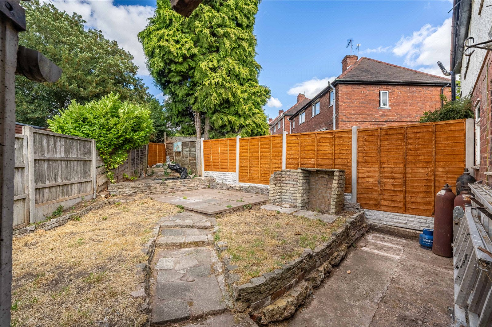Clare Road, Low Hill, Wolverhampton, WV10 - DB Roberts